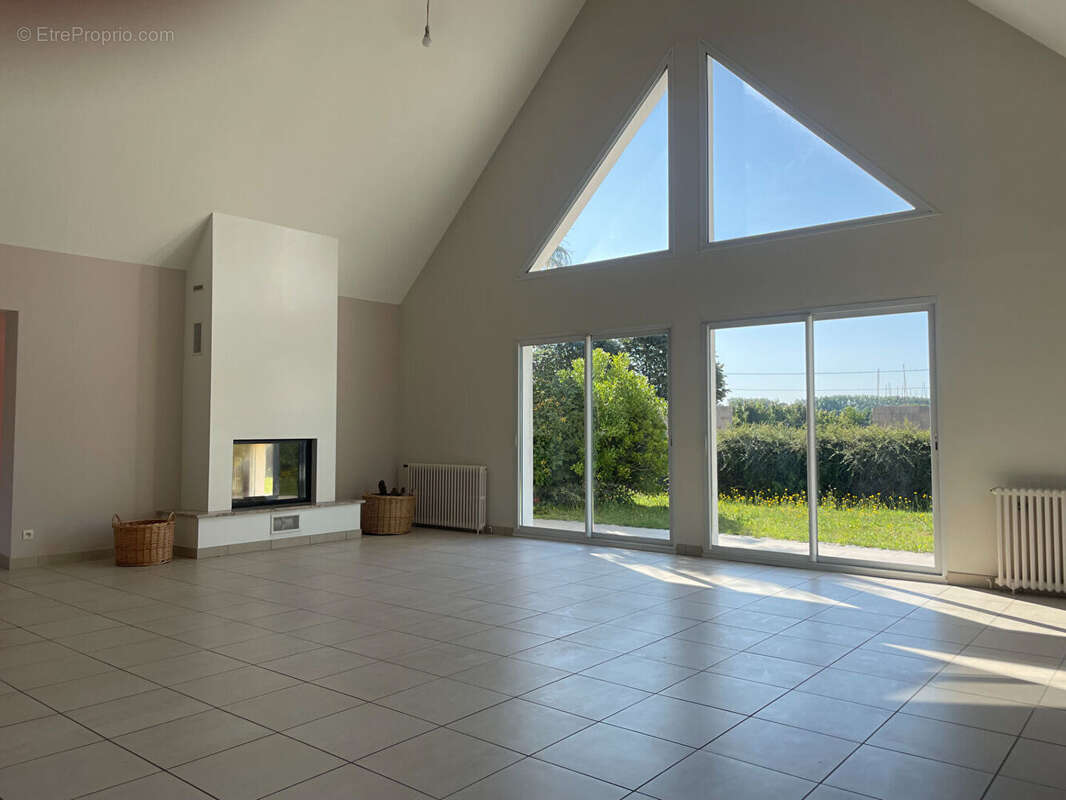 Maison à FONTAINE-LA-MALLET