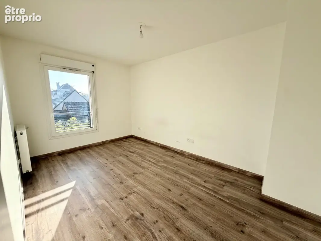 Avenue des 2 Clochers  Exclusivité — Appartement deux-pièces au sein d'une résidence récente - photo 3