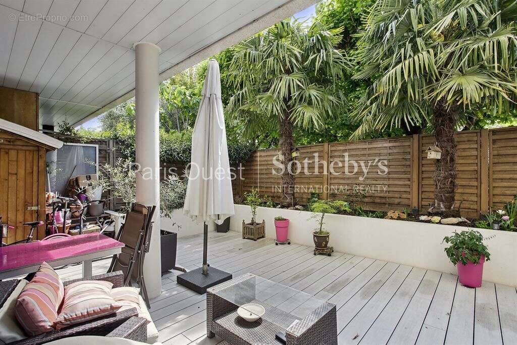 Appartement à LEVALLOIS-PERRET