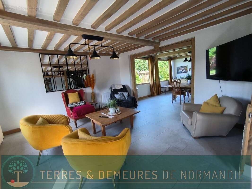 Maison à CORMEILLES