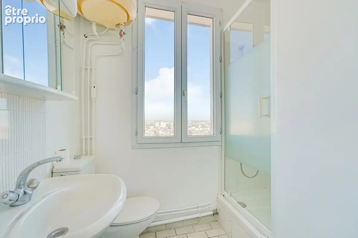 Rue lamarck, dernier etage vue degagee - photo 10