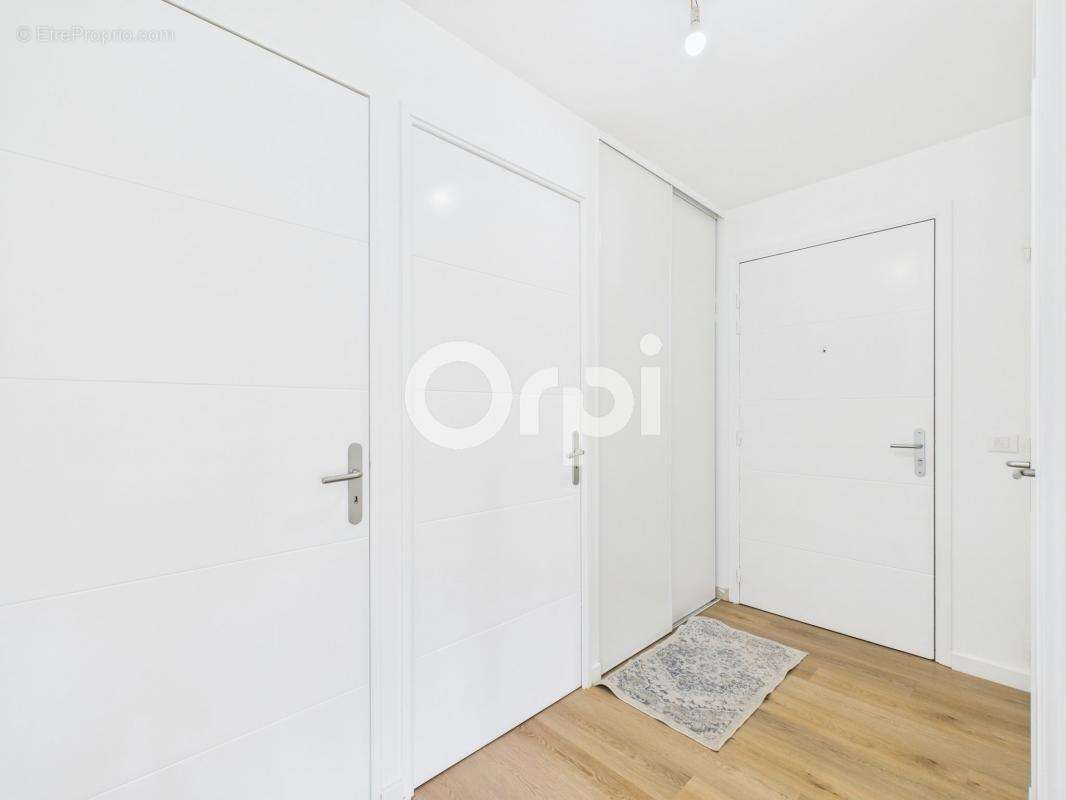 Appartement à MANDELIEU-LA-NAPOULE