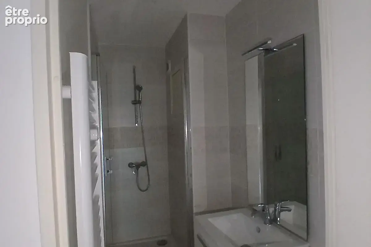 T5 E02660029L - Dans petite copropriété spacieux T5 de 98m² avec jardin de 93m² proche calanques - photo 14