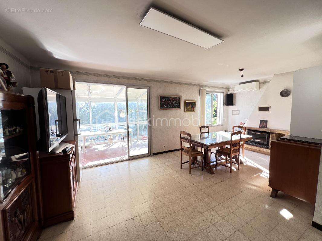 Maison à LA VALETTE-DU-VAR