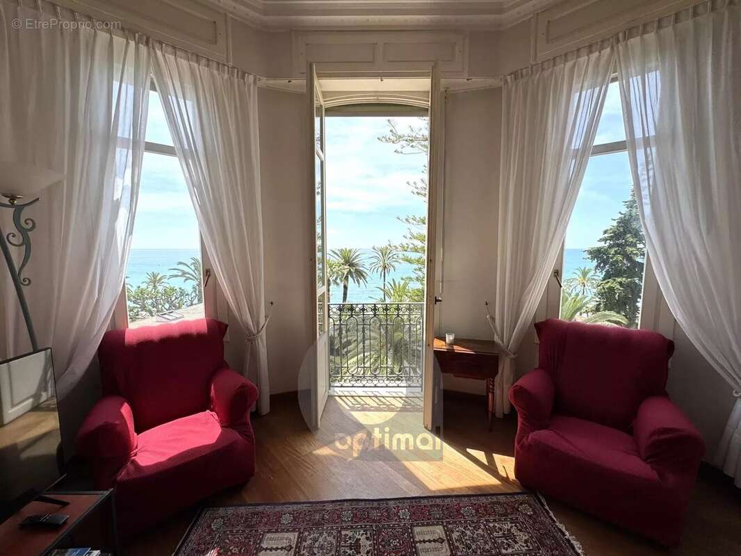 Appartement à MENTON