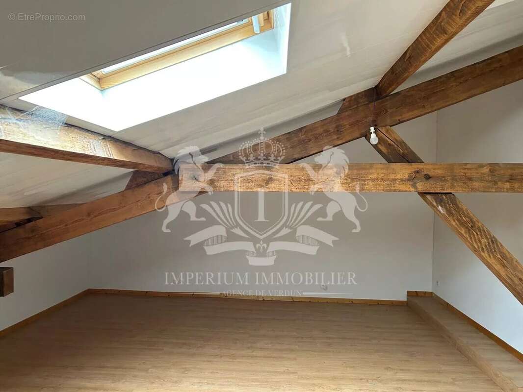 Maison à LINY-DEVANT-DUN