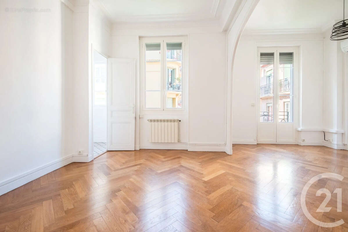 Appartement 64 m² à Nice  - photo 4