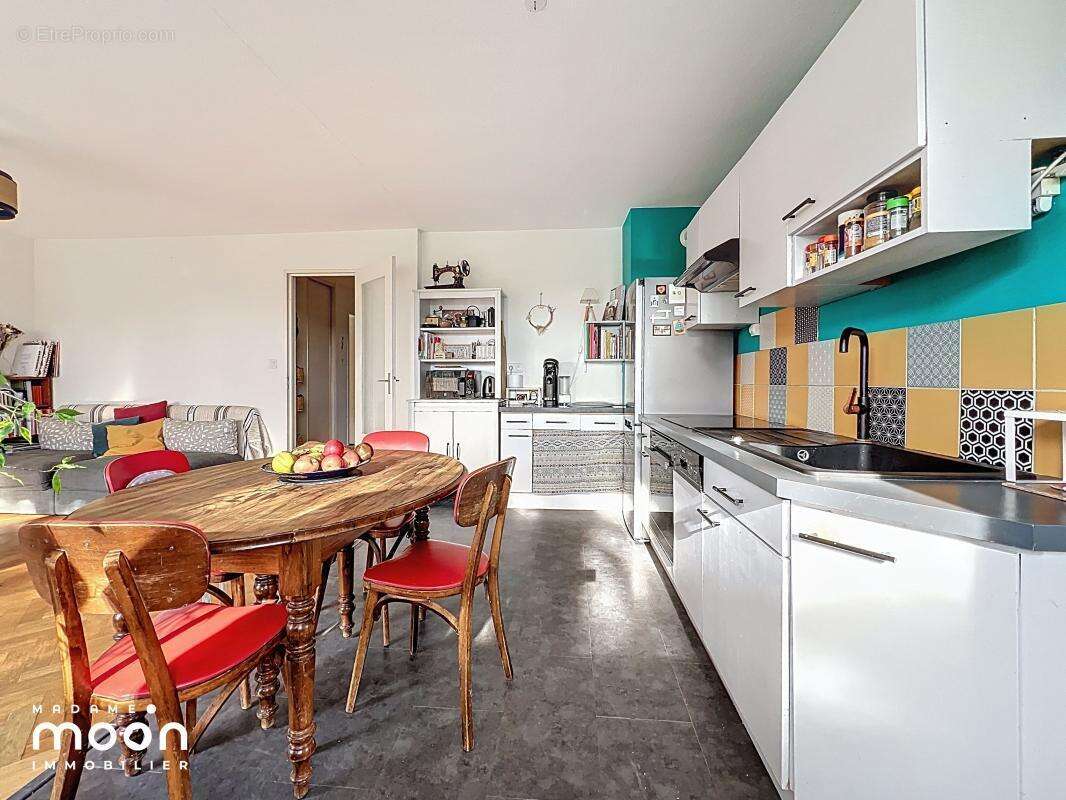 Appartement à OULLINS