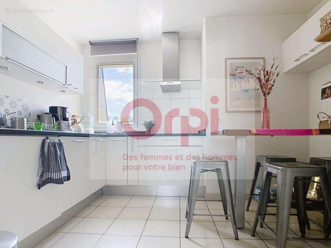 Appartement à ISSY-LES-MOULINEAUX