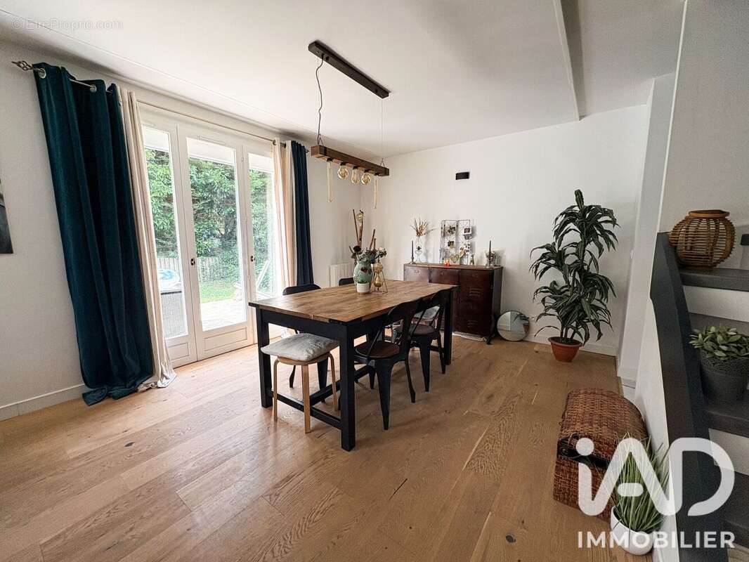 Photo 5 - Maison à MORAINVILLIERS