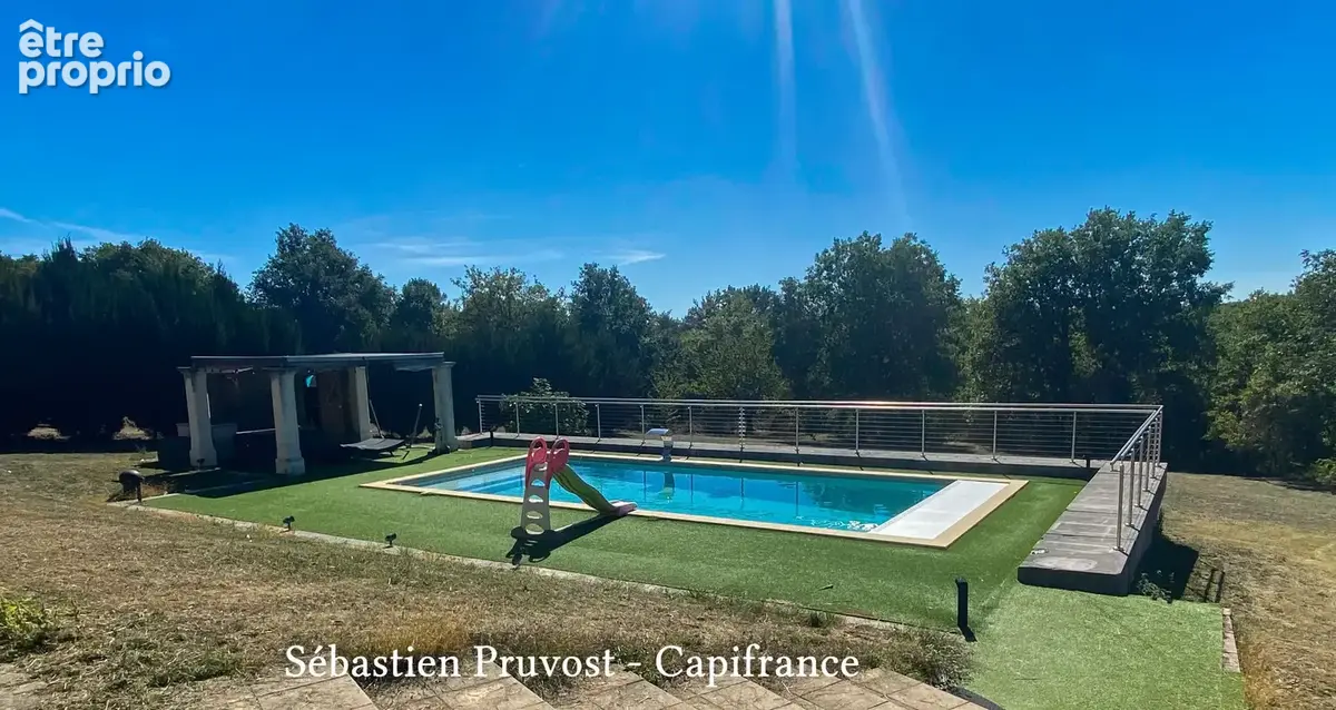 Maison Plain-pied 113.5m2+21.5m2 avec un gîte à vendre 4 pièces BRANTOME (24) - Garage, piscine chauffée 11x5 avec sa plage et c - photo 19