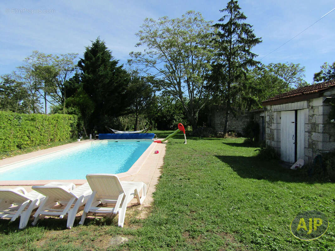 Maison à LESPARRE-MEDOC