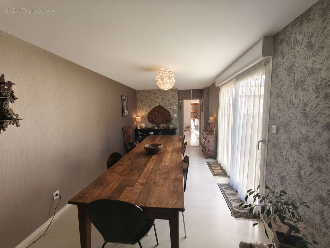 Maison à SAINTE-SAVINE