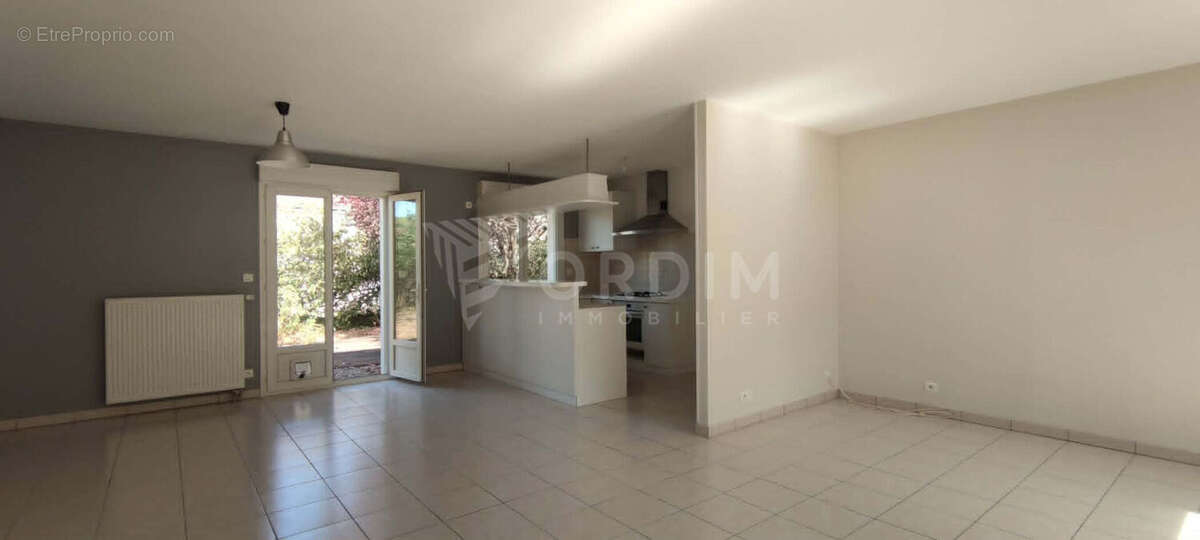 Maison récente de plain-pied - photo 5
