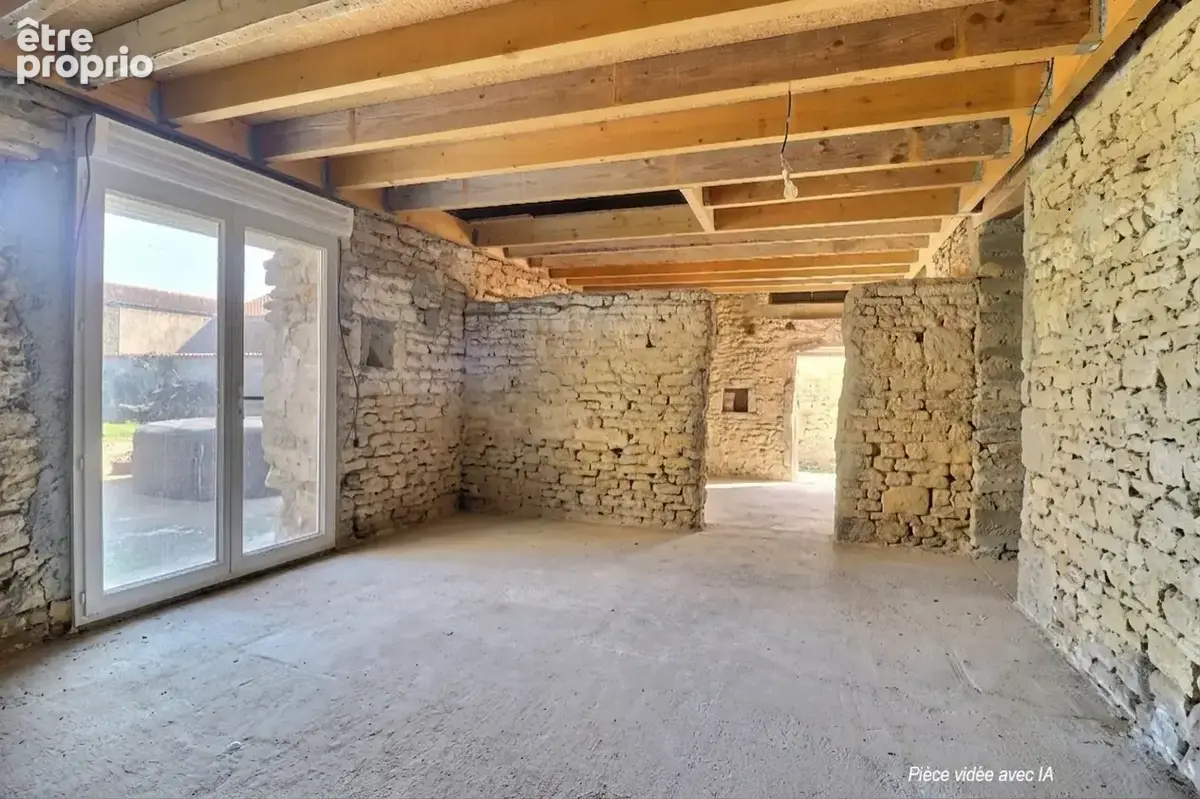 Maison 140 m2 + 160 m2 de dépendances   Terrain 1 500 m2 - photo 3