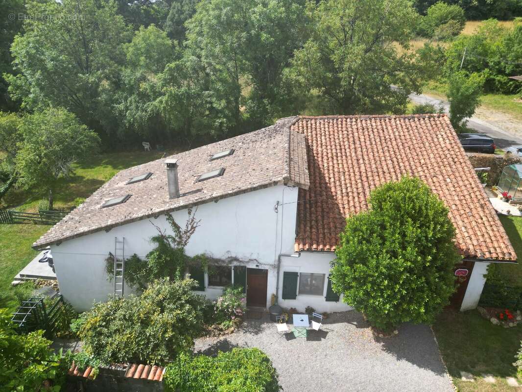 Maison à CHASSENEUIL-SUR-BONNIEURE