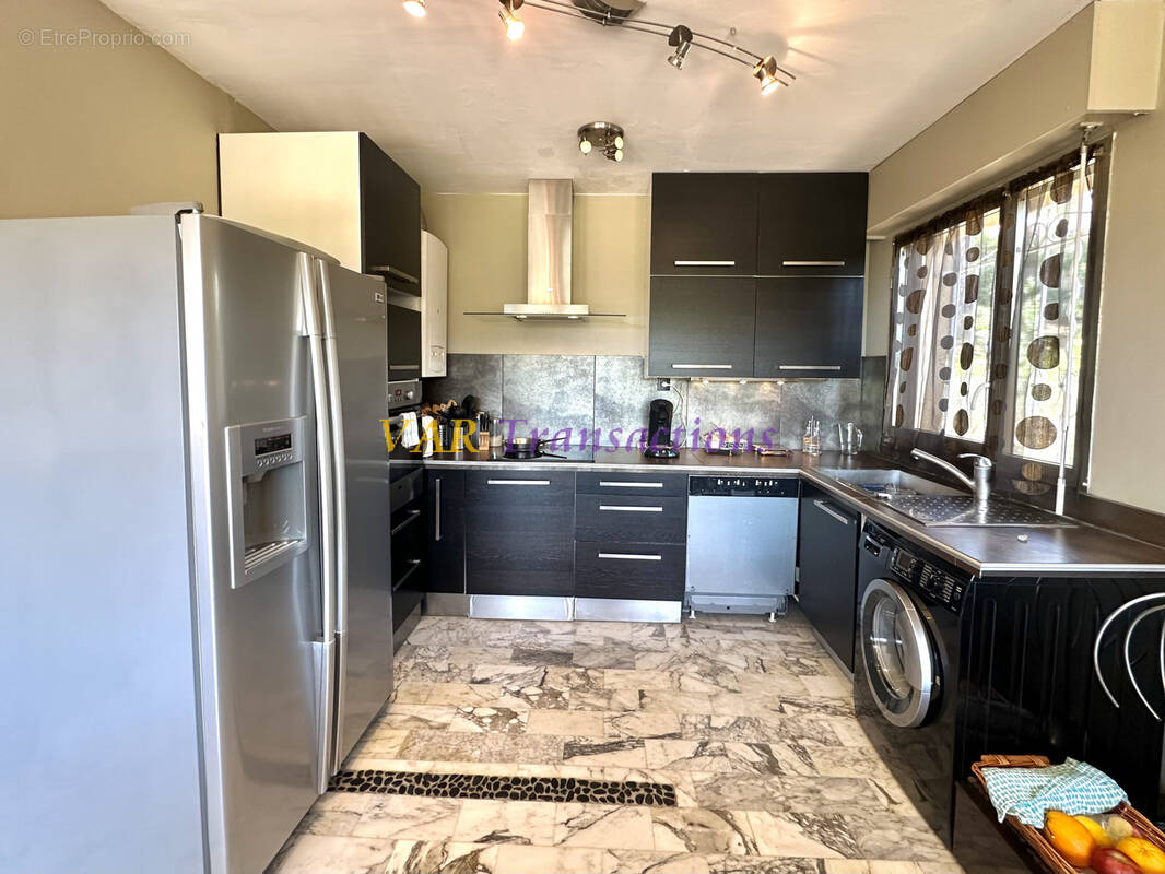 Appartement à SAINT-MANDRIER-SUR-MER