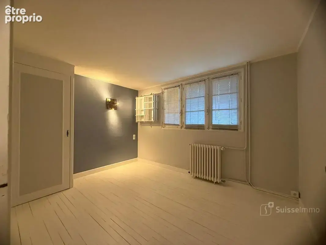Maison Oyonnax 6 pièce(s) 158 m2 - photo 8
