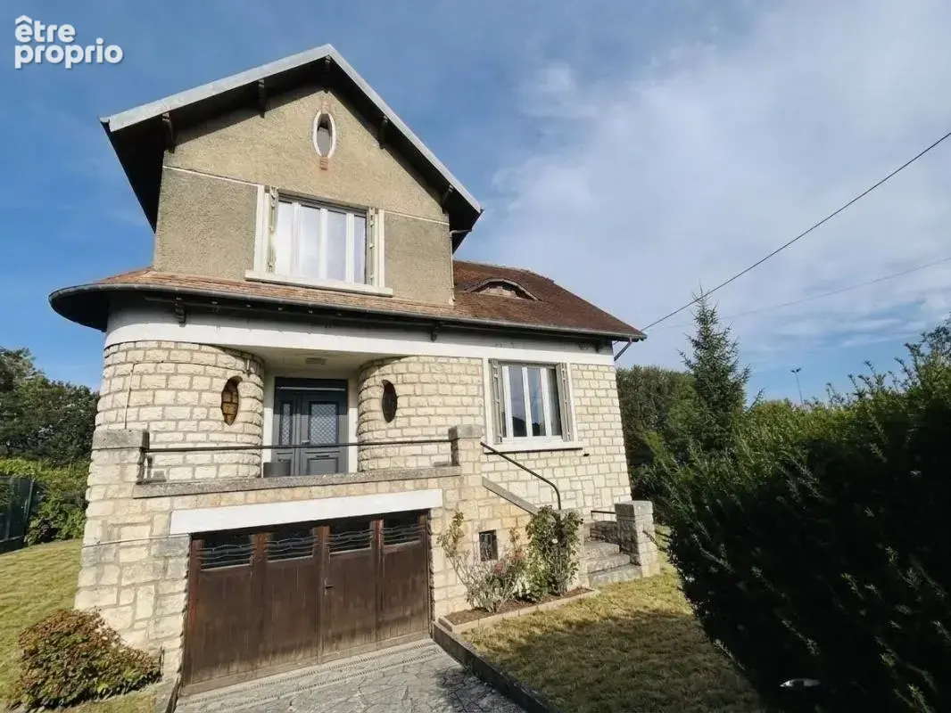 Maison à COSNE-COURS-SUR-LOIRE