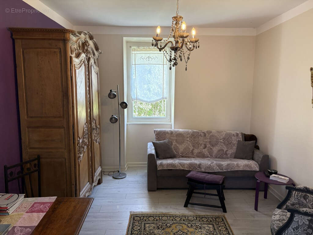 Maison à ARNAC-POMPADOUR