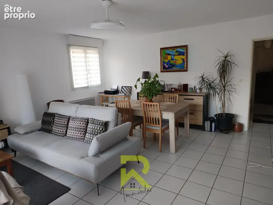 Appartement T3 en résidence sécurisée avec terrasse et place de parking  quartier Jean Moulin - photo 2