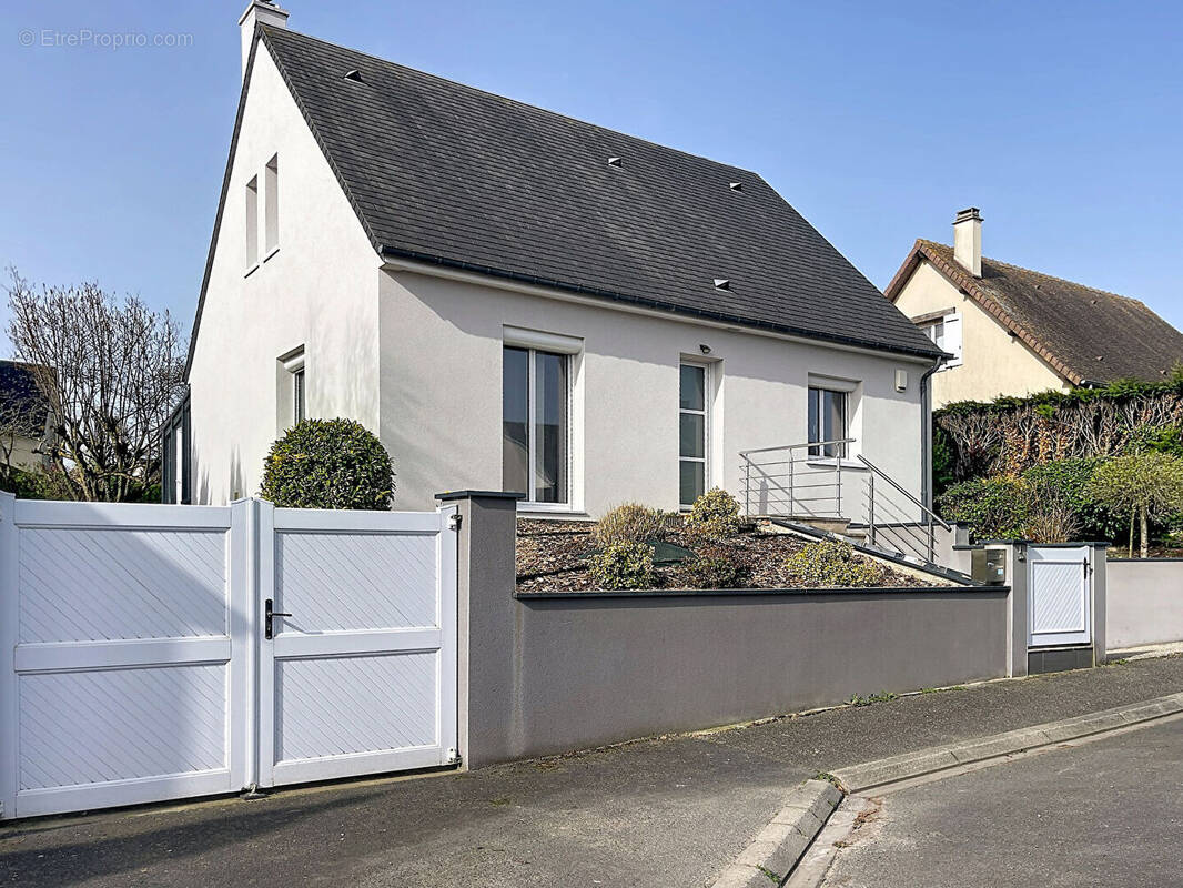 Maison à VERSON