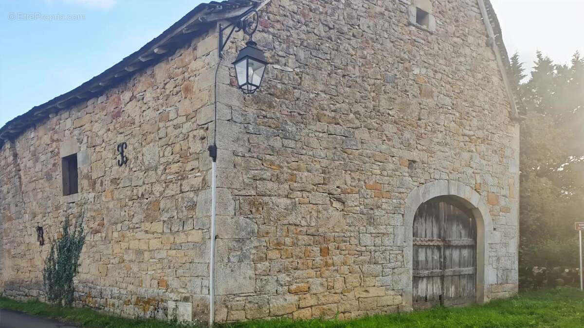 Maison à CAUSSE-ET-DIEGE