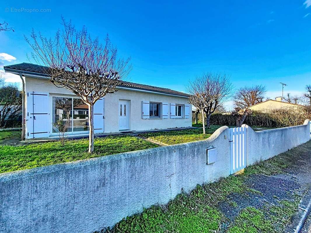 Maison à SAINT-LOUBES