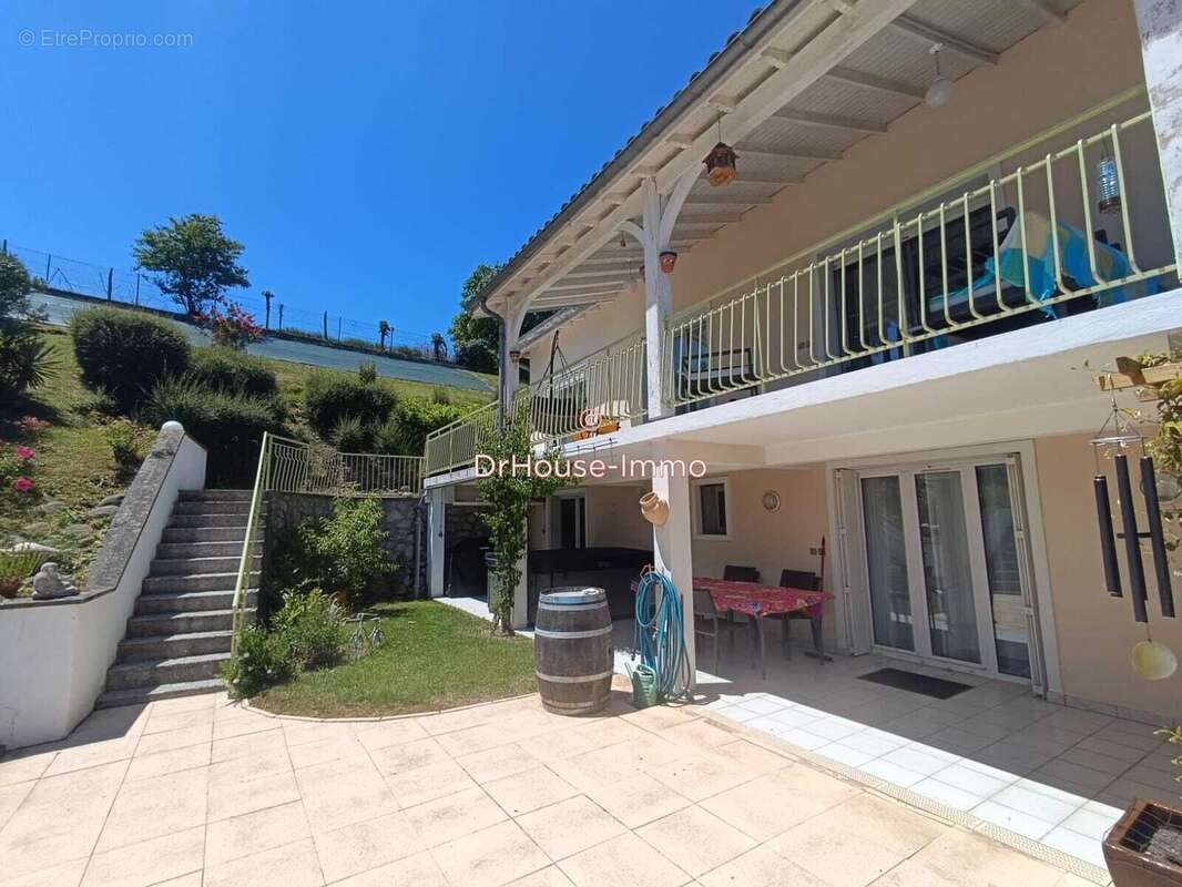 Maison à GURMENCON