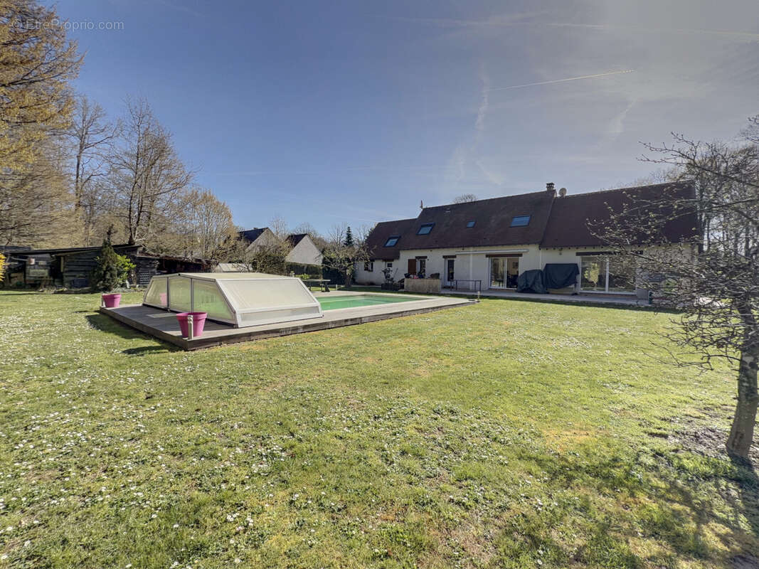 Maison à MILLY-LA-FORET