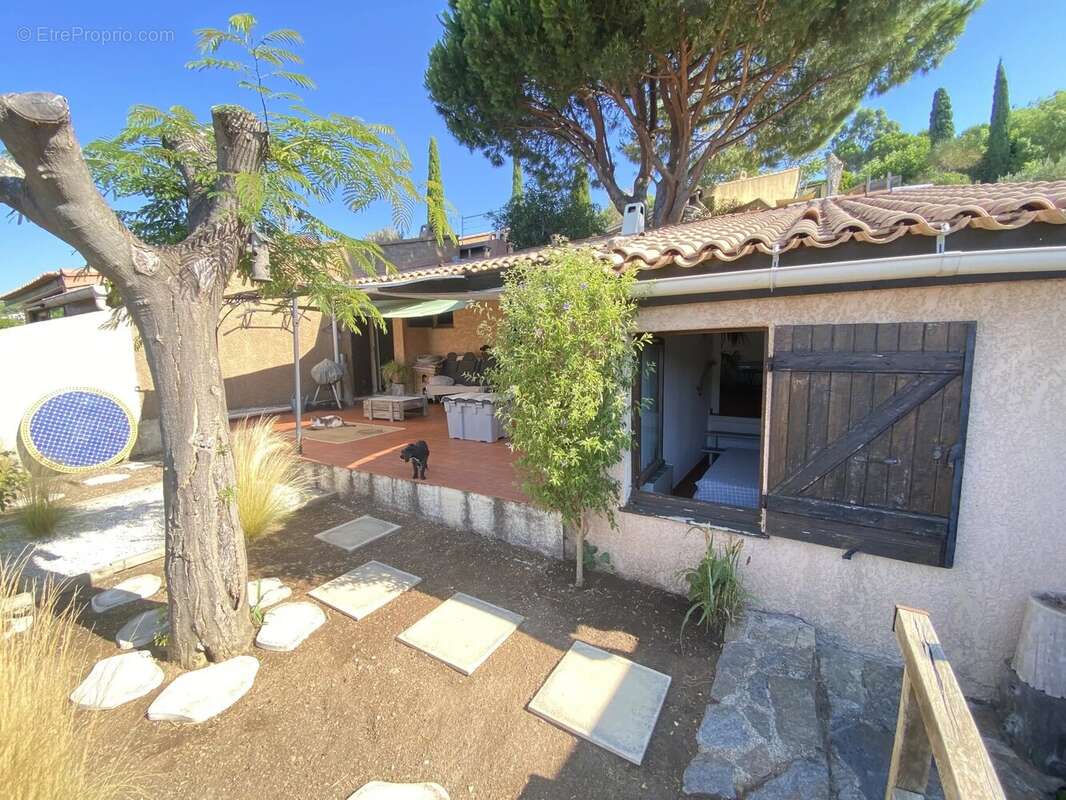 Maison à LA LONDE-LES-MAURES