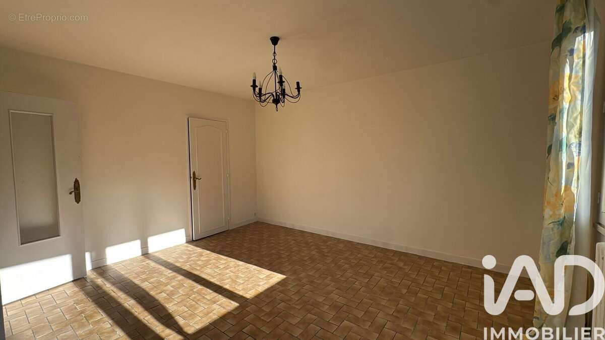 Photo 5 - Maison à CHATELLERAULT