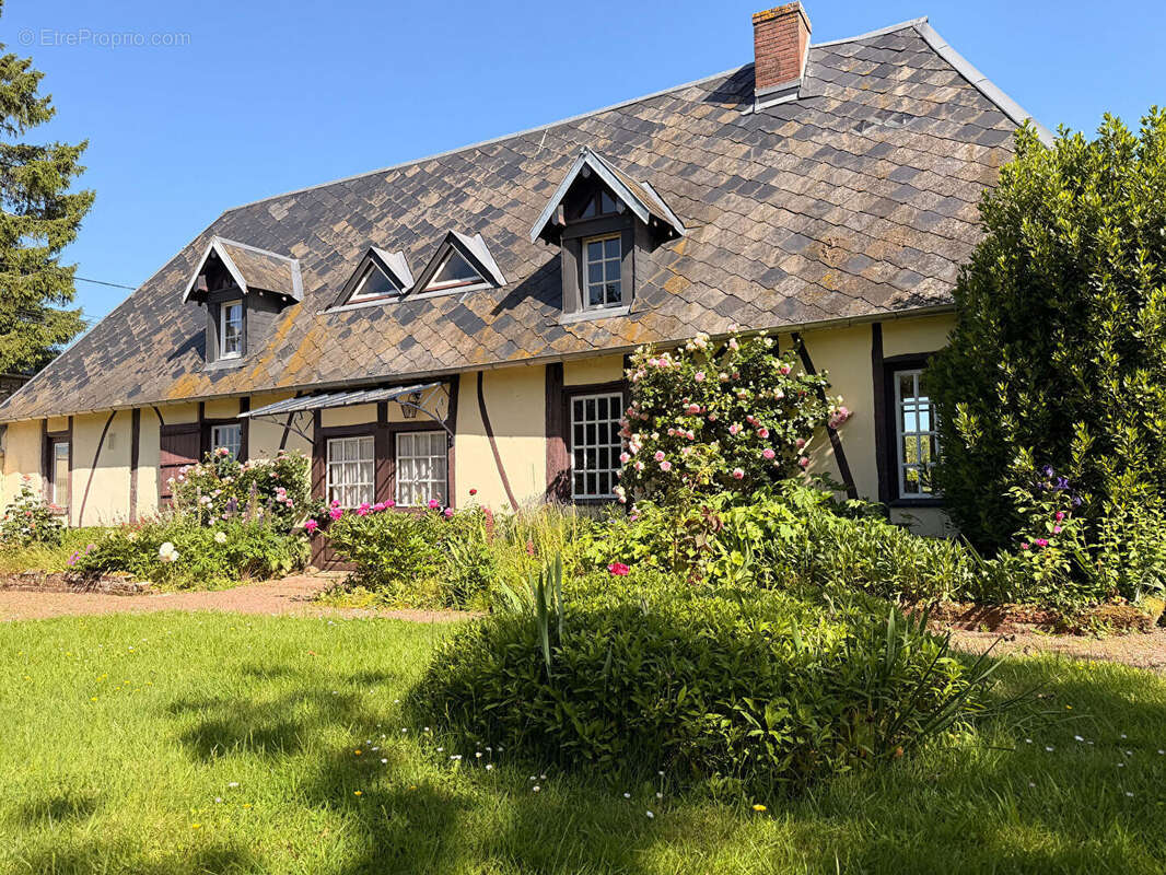 Maison à MORGNY-LA-POMMERAYE