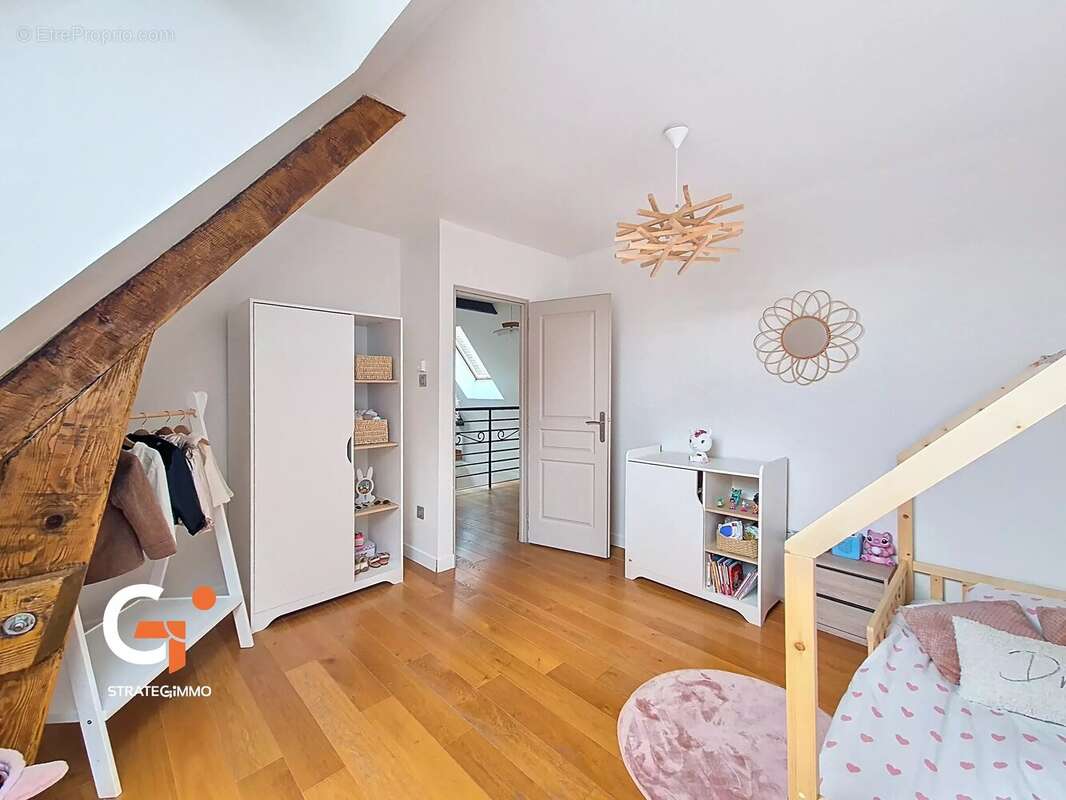 Maison à SAINT-OUEN-DE-THOUBERVILLE