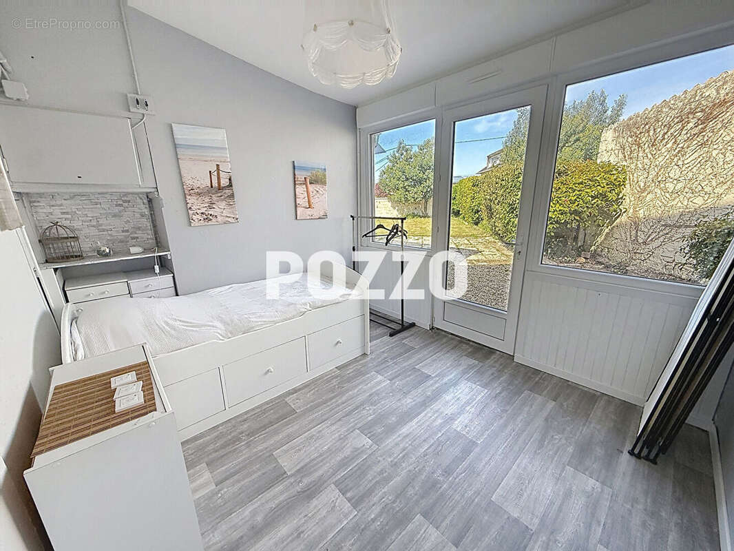 Maison à DONVILLE-LES-BAINS