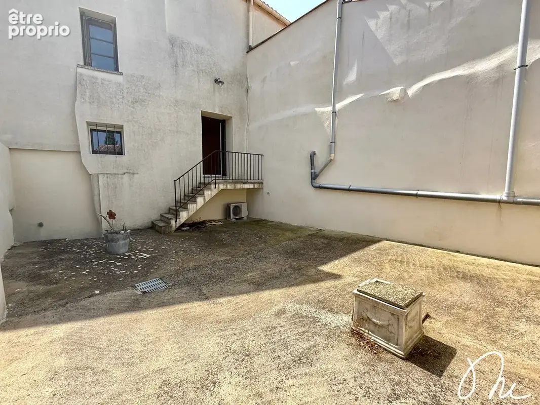 Maison de village en pierre avec garage et 2 terrasses ! - photo 13