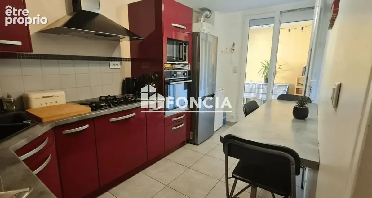HYÈRES – COSTEBELLE  T3/T4 EN REZ-DE-JARDIN  Appartement de 78 m² avec terrasse et jardin privatif - photo 8