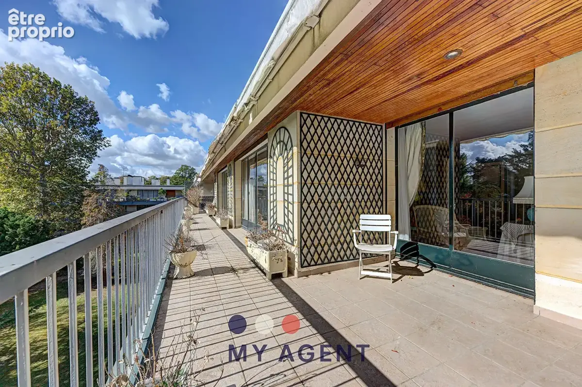 190 m² au dernier étage + 90 m² de terrasse - un bien rare à maisons-laffitte - photo 4