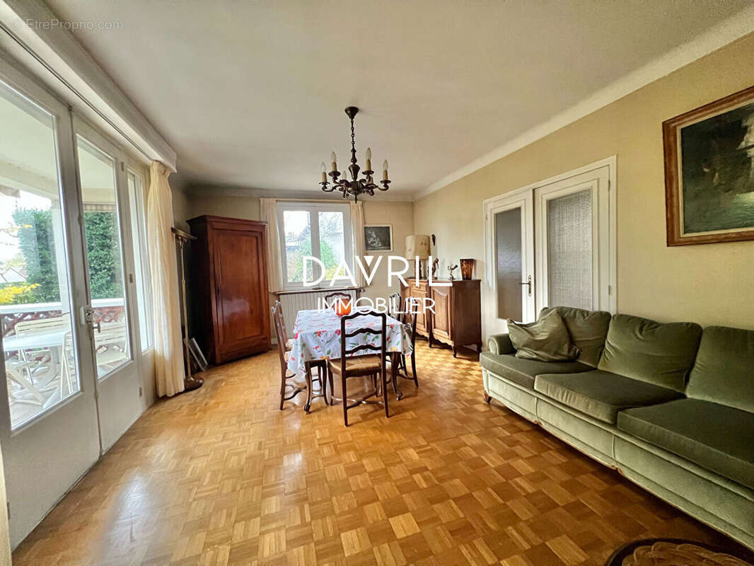 Maison à CONFLANS-SAINTE-HONORINE