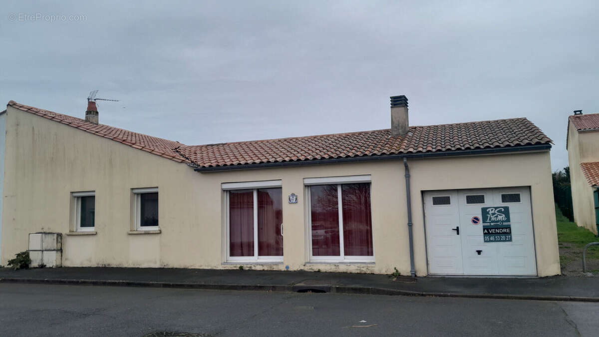 Maison à ROCHEFORT