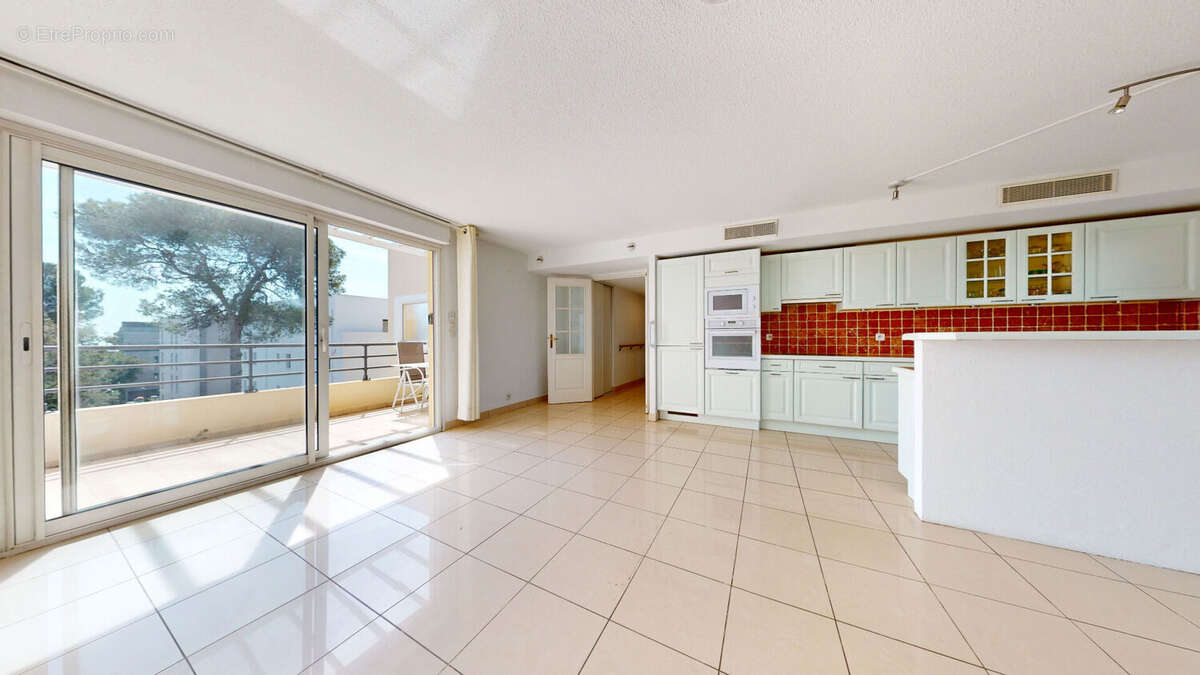 Appartement à FREJUS