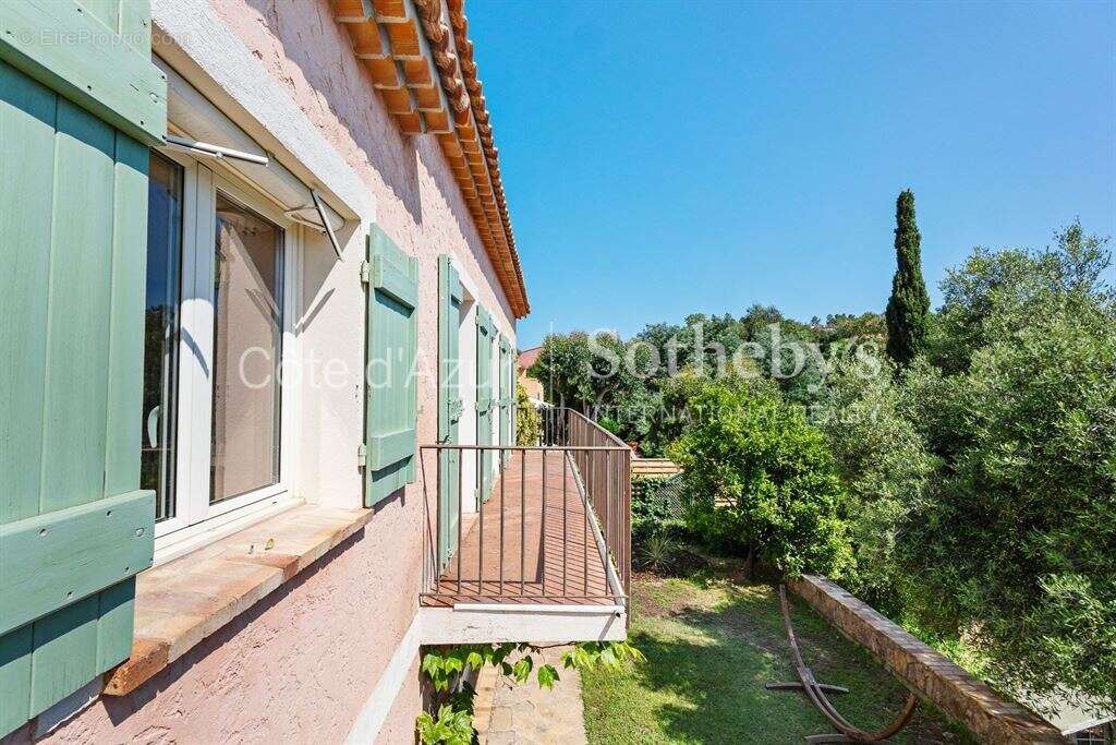 Maison à THEOULE-SUR-MER