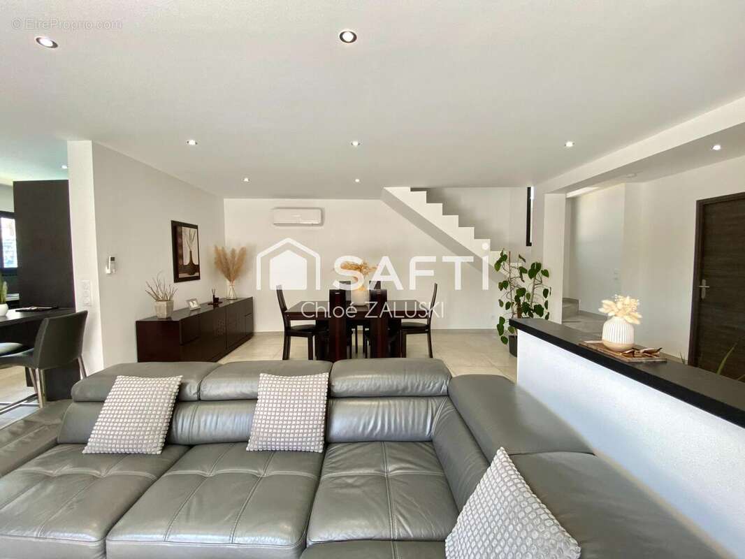 Photo 8 - Maison à FREJUS