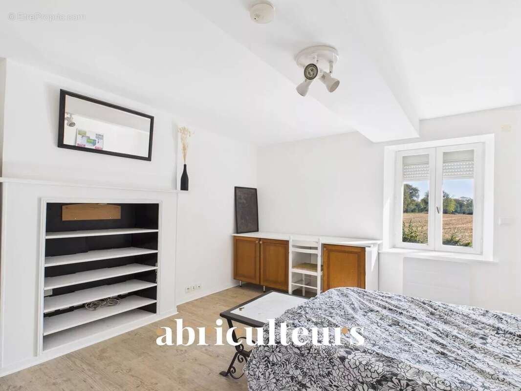 Maison à SAINT-MARTIN-DE-BONFOSSE