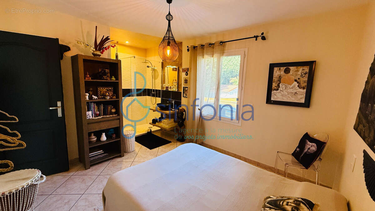 Vente maison coup de coeur située à seulement 4 km de la cité ducale d'Uzès. - photo 11