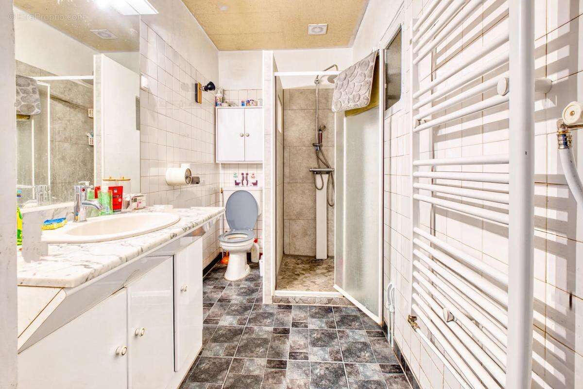 Maison à SAINT-ASTIER