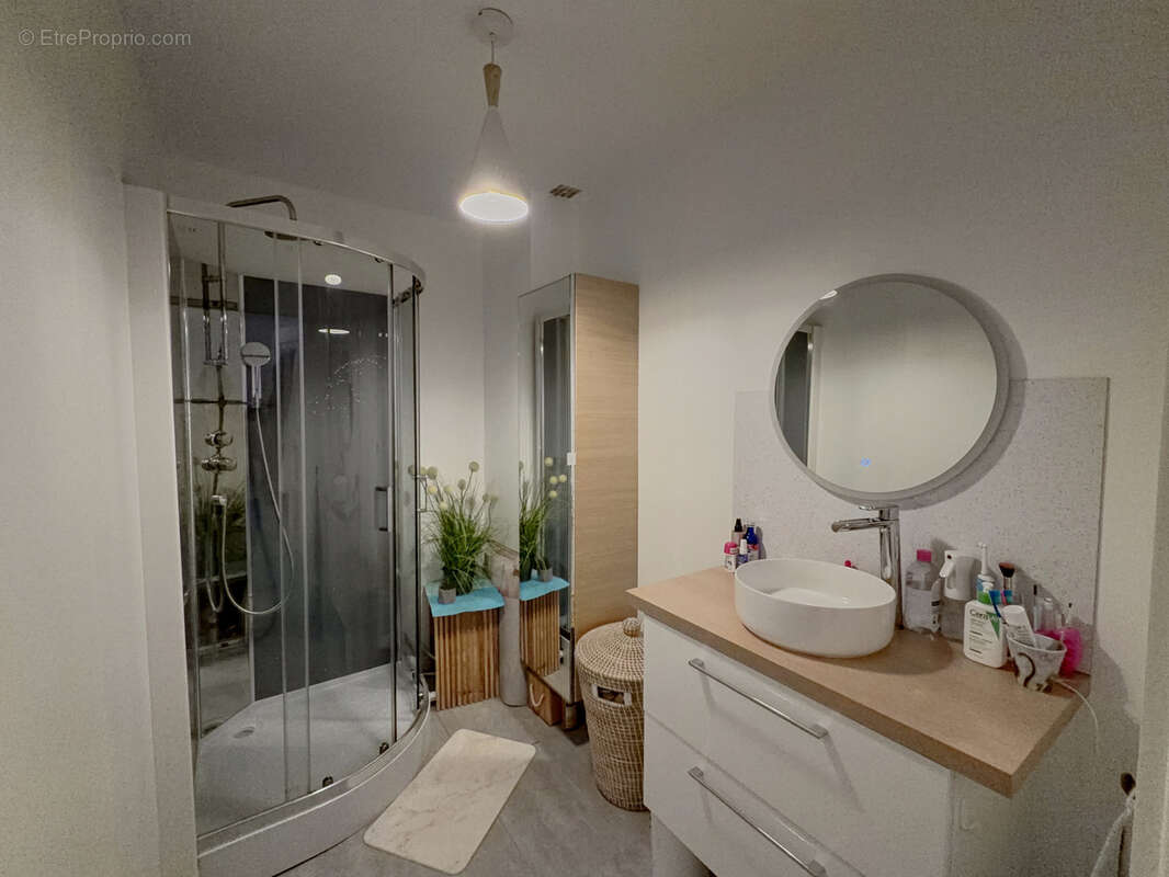 Appartement à SIX-FOURS-LES-PLAGES