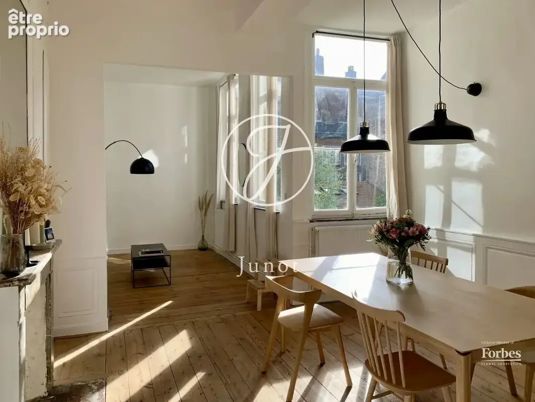 Lille – VIEUX LILLE – Appartement à vendre – T2 bis convertible en T3 – 64,72 m² – Double séjour 39 m² - 1er étage – Cave - photo 4