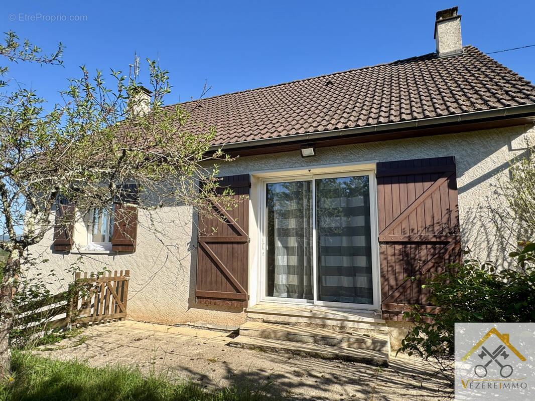 Maison à VARETZ