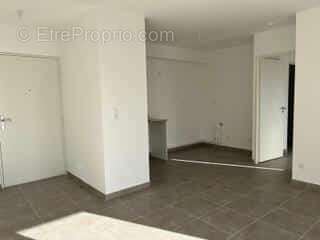 Appartement à BORMES-LES-MIMOSAS